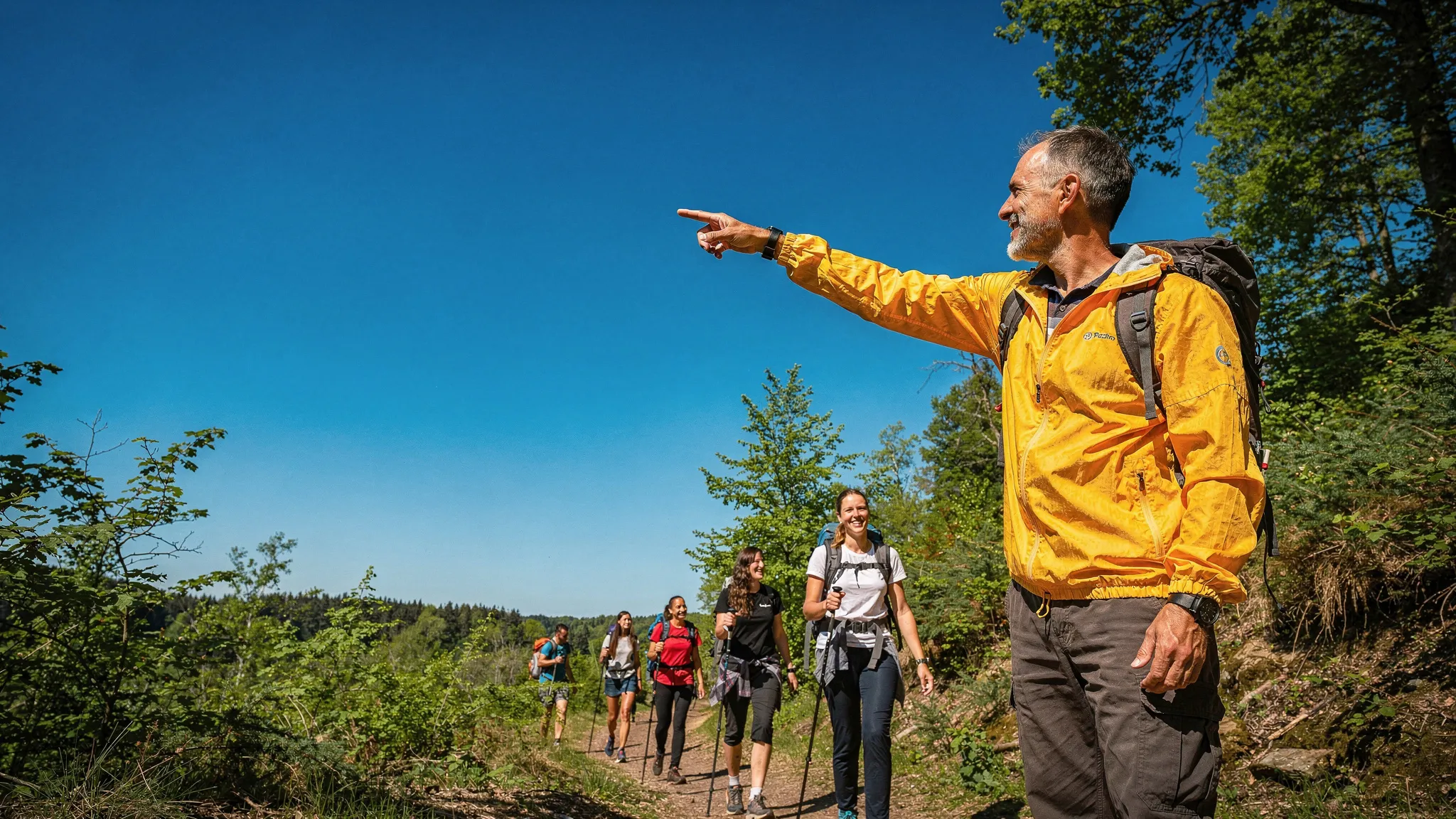 Club de randonnée : une scène du métier, en plein soleil