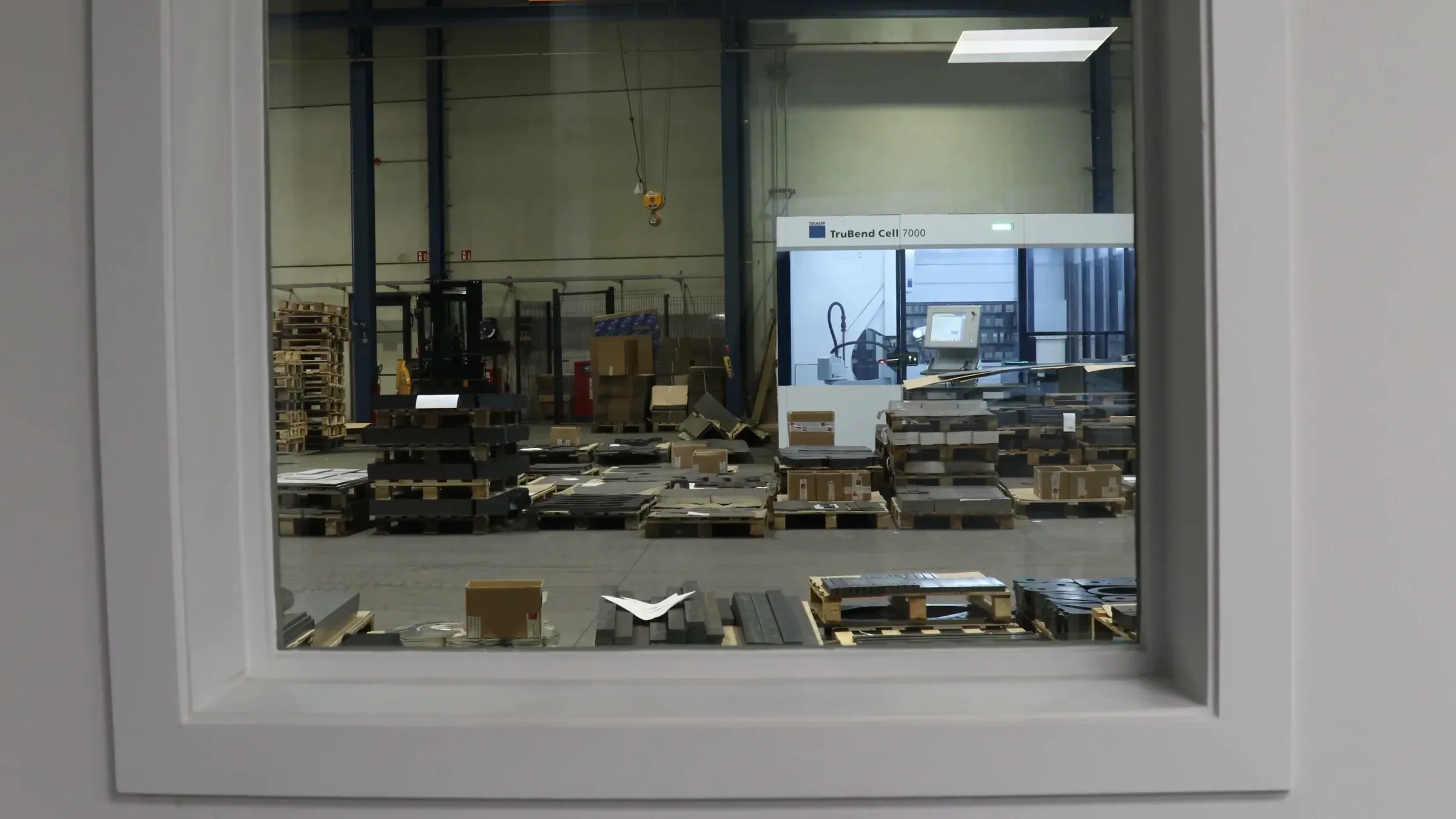 Une découpe laser en cours chez Laserus