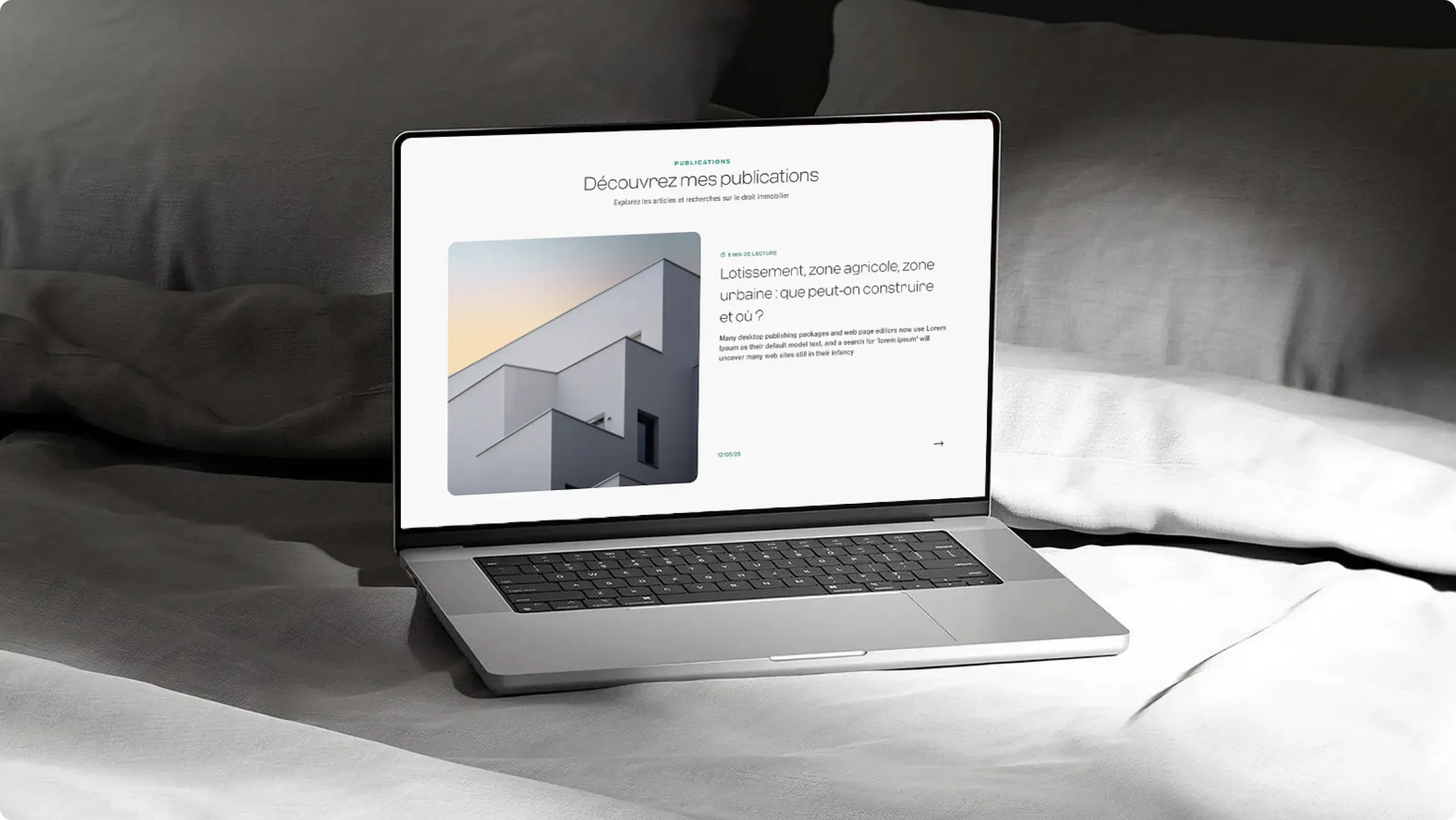 Le site de Ulrich Carnoy sur un ordinateur portable
